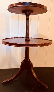 lot 78 image: Vintage Two Tier Table