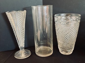 lot 53 image: Decorative Crystal and Clear Glass Vases