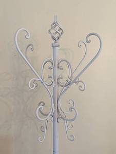 lot 106 image: Lovely Decorative Painted Metal Coat Rack with Storage Baskets