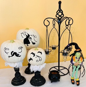 lot 143 image: Have a Spooky Halloween