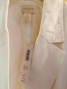 lot 160 image: Brand New Clean Blazer LS Jacket Alabaster by Chicos