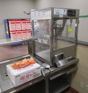 lot 3 image: Large Commercial Popcorn Machine wSupplies 26x26x37