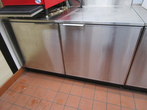 lot 9 image: Duke Prep Counter 5x30x36 (less contents)