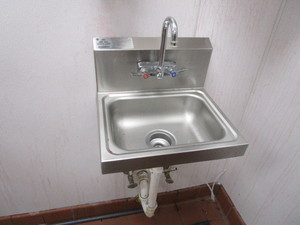 lot 12 image: Advance Tabco Small SS Hand Wash Sink 17x15x12