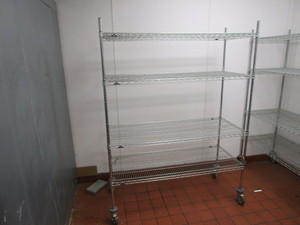lot 16 image: Metro NSF Racking on Wheels 2x5x80