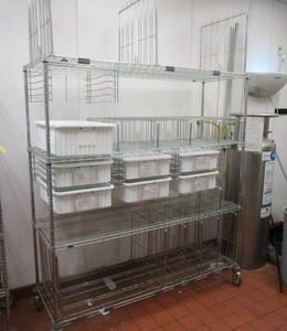 lot 18 image: Metro NSF Racking on Wheels 2x6x80
