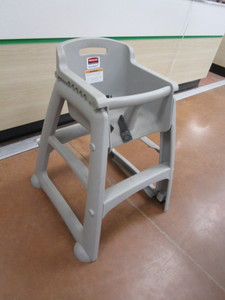 lot 46 image: High Chair