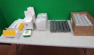 lot 79 image: Take Out Boxes, Nacho Trays, Condiment Cups