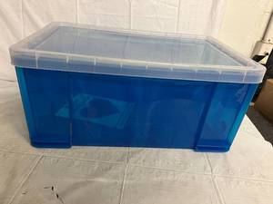 64L Blue Plastic Tote With Lid
