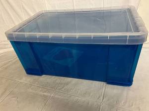 64L Blue Plastic Tote With Lid