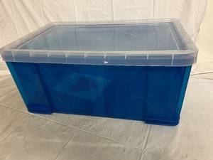 64L Blue Plastic Tote With Lid
