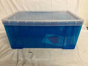 64L Blue Plastic Tote With Lid