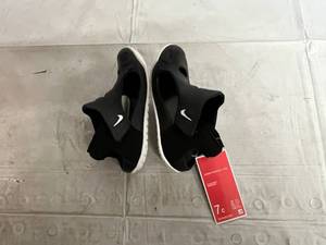 Nike Sunray Protect 3 - Size 7C - Black