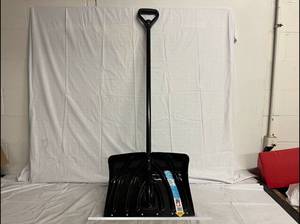 Suncast 18 Combo Snow Shovel & Pusher