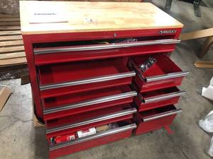 Husky 42 in. W x 18.1 in. D 8-Drawer Red Mobile Workbench Cabinet with Solid Wood Top customer return review pictures