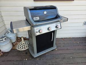 lot 53 image: Weber Spirit Model Propane Grill