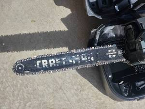 lot 125 image: Craftsman 18 inch Chain Saw