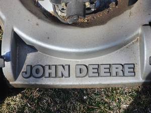lot 128 image: John Deere 21 inch Lawn Mower