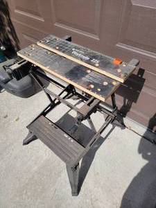 lot 130 image: Black and Decker Mobile Workmate 225 Bench