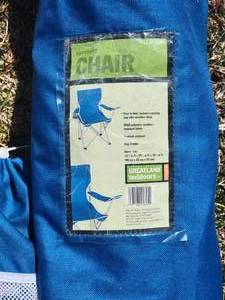 lot 138 image: Folding Arm Chairs with Bags (4)
