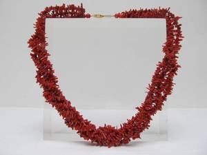 lot 21 image: Genuine Red Coral Necklace 