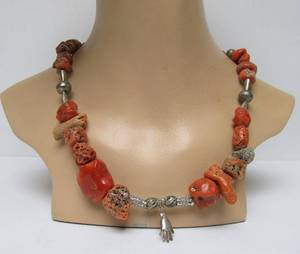 lot 10 image: Old Chunky Moroccan Multi-Type Coral Necklace wHand Pendant