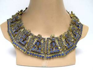 lot 12 image: Old Vintage Tibetan Buddhist Figural Ceremonial Necklace