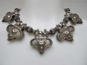 lot 42 image: Large Antique Handmade Silver Tribal Necklace