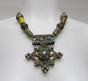 lot 43 image: Antique Berber Silver & Enameled Necklace wEarly Venetian Trade beads