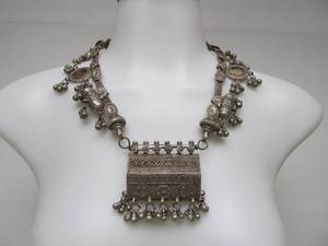lot 48 image: Ornate Antique Rajasthani Silver Amulet Prayer Box Necklace
