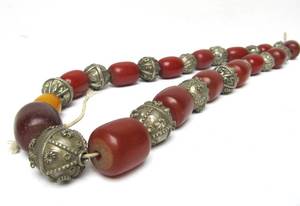 lot 35 image: HUGE Old Bedouin Yemeni Hollow Silver Amber Necklace
