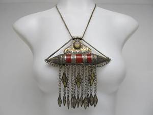 lot 27 image: Antique Jeweled Gilt Silver Moroccan Necklace w Prayer or Scroll Compartment