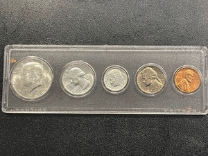 lot 8 image: 1964 U.S. Coin Set