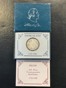 lot 26 image: 1982-D Washington Commemorative Silver Half Dollar