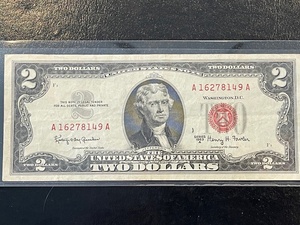 lot 32 image: Red Seal $2 Bill