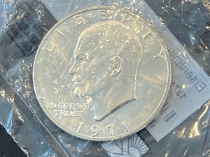 lot 57 image: 1971-S Eisenhower Dollar Silver Clad Uncirculated-60