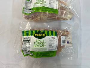 A. 2x Split Turkey Breasts average Weight 2.5lbs