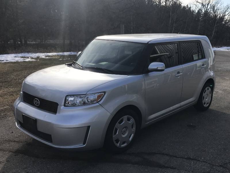 Scion xB 2010: Kotak Ajaib yang Menggoda