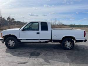 1998 Chevrolet  CK 1500 Series K1500 Silverado - 4X4 - 1 OWNER