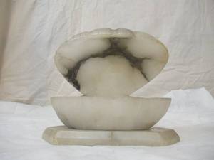 lot 54 image: Vintage Alabaster Marble Carved Clam Shell Trinket Tray Dish