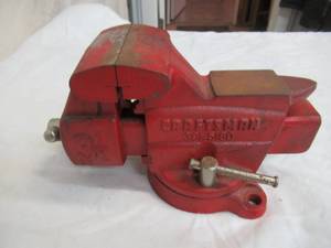 lot 96 image: Vintage Craftsman 3 12 Red Vise.