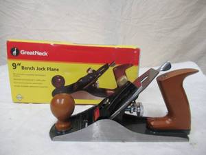 lot 97 image: Great Neck 9 Bench Jack Plane in box with Instructions