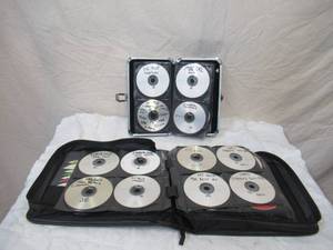 lot 100 image: Lot of 275 CDs in 2 cases