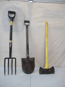 lot 129 image: Lot of Gardening Lawn Care Tools