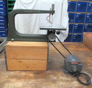 lot 7 image: Vintage Shopmaster 15 Jig Saw with tilting belt and 14 hp GE Utility Motor. Minneapolis, MN