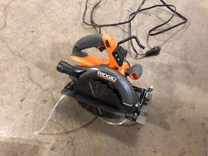 RIDGID R8657 18V Circular Saw Brushless Cordless 7-14 in Heavy Duty Base Customer Returns See Pictures