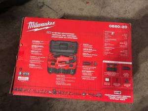 Milwaukee M18 18-Volt 2 Gal. Lithium-Ion Cordless WetDry Vacuum (Vacuum-Only) Customer Returns See Pictures