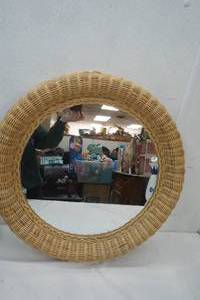 lot 2 image: Wicker Framed Round Mirror