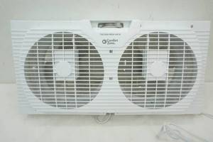 lot 91 image: Window Fan