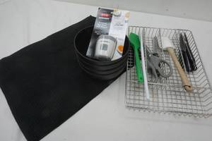 lot 149 image: Kitchenware, Drying Mat, Bowls, Utensil Holder